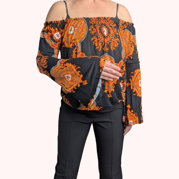 ⭐Chic Off-Shoulder Blouse with Orange Patterns - Picture 2 of 8